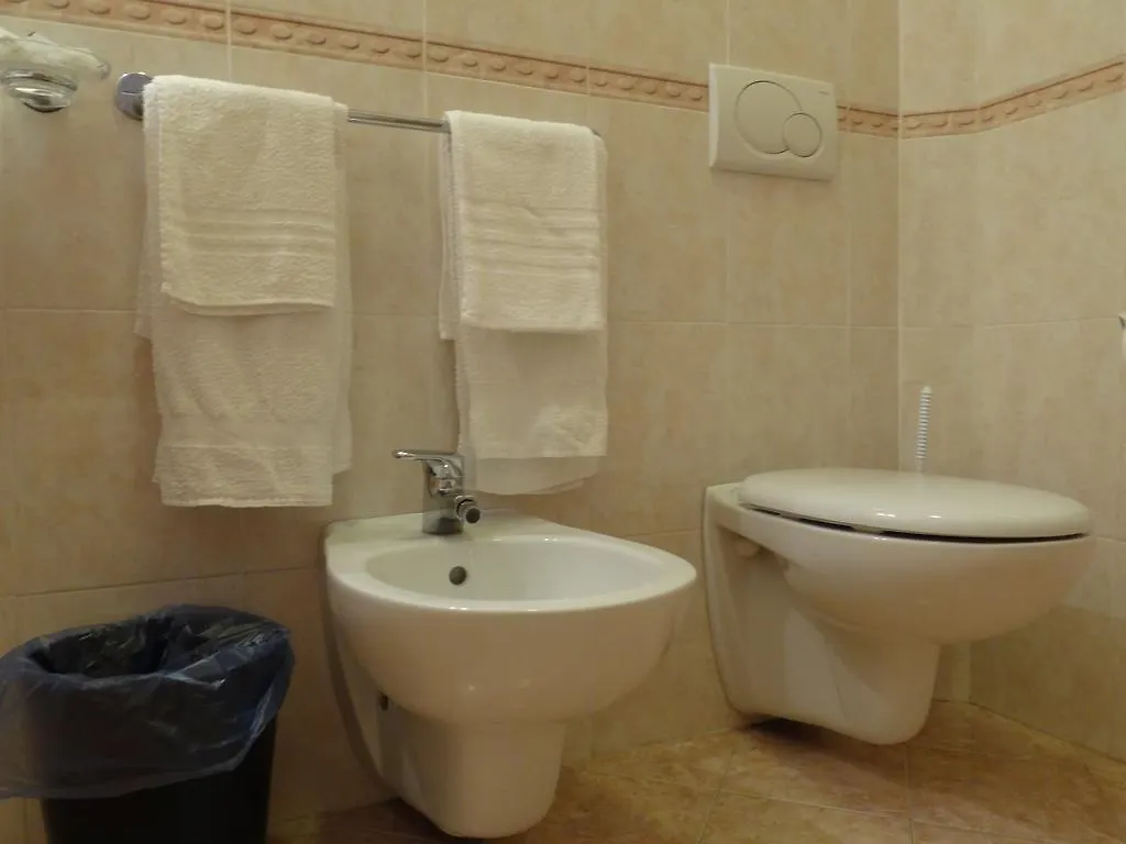 Hotel Castelletto Milano 2*,